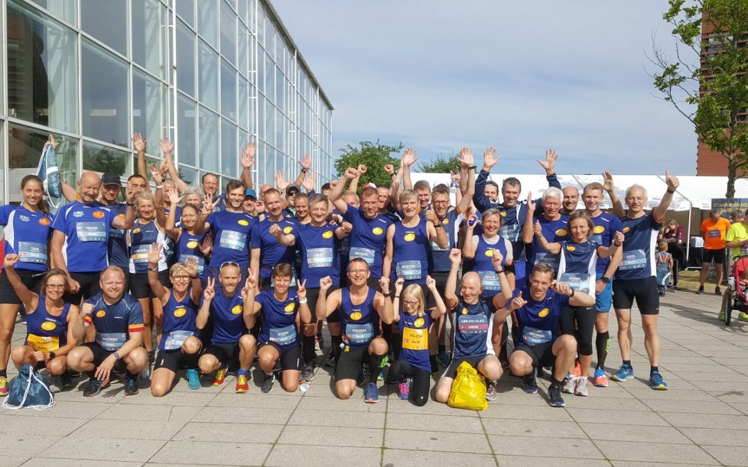 Gruppebillede fra  Bestseller Aarhus City Halvmaraton 2018